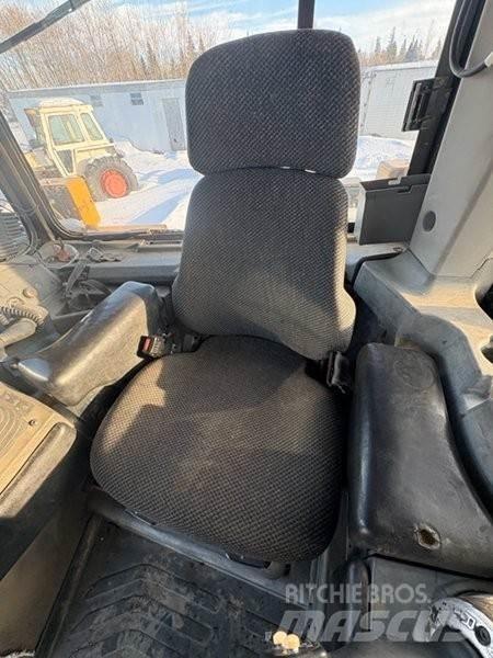 CAT D8T Buldozere pe senile