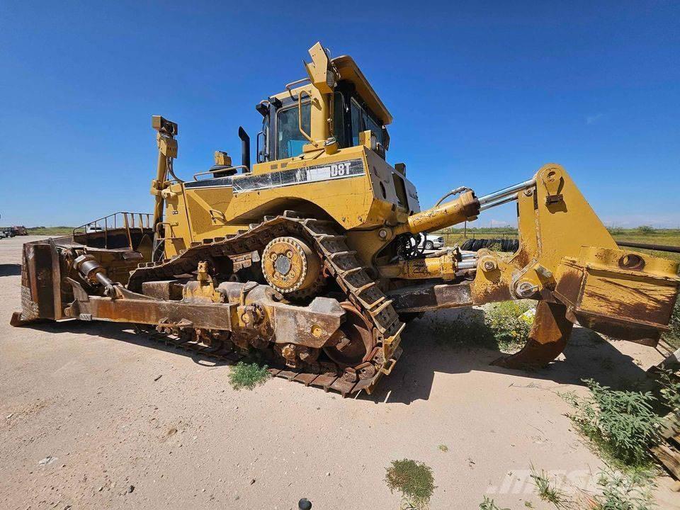 CAT D8T Buldozere pe senile