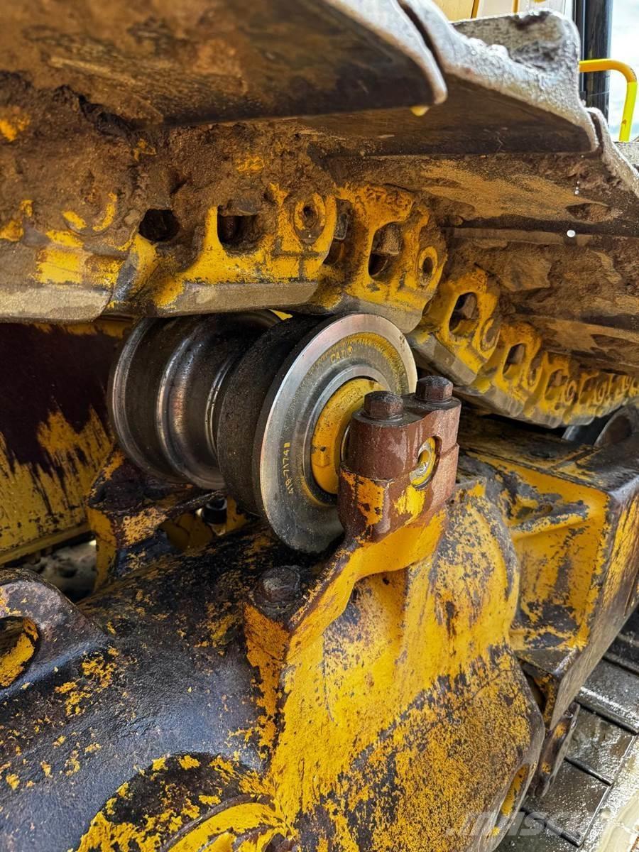 CAT D8T Buldozere pe senile