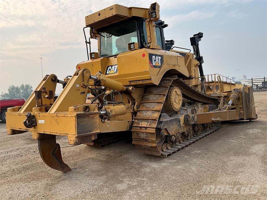 CAT D8T Buldozere pe senile