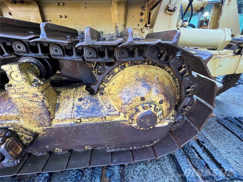 CAT D9H Buldozere pe senile