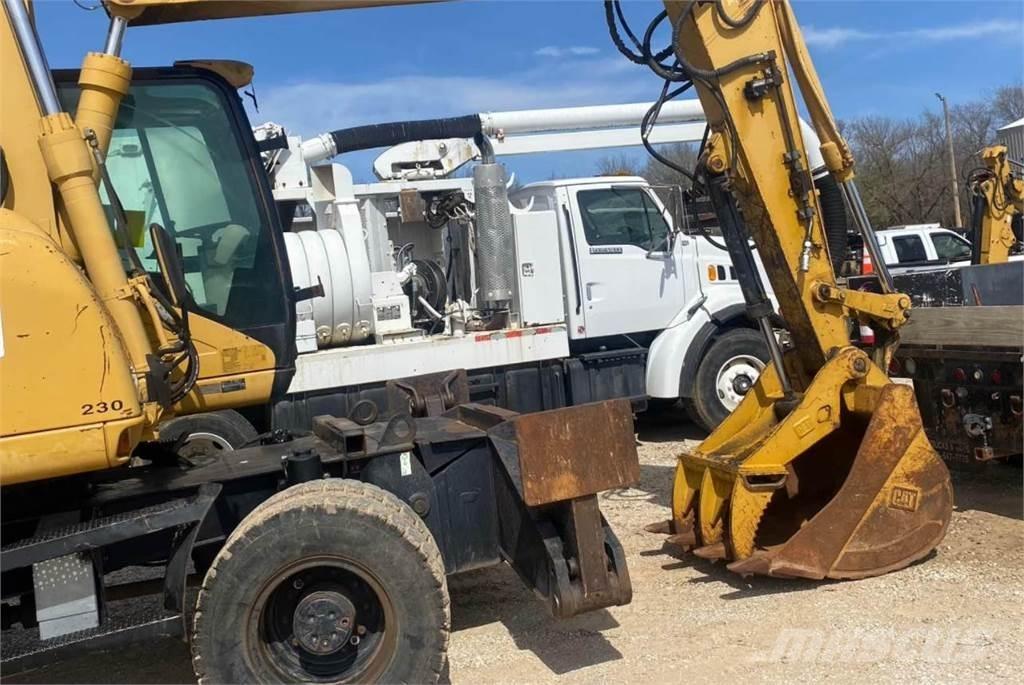 CAT M316C Excavatoare cu roti