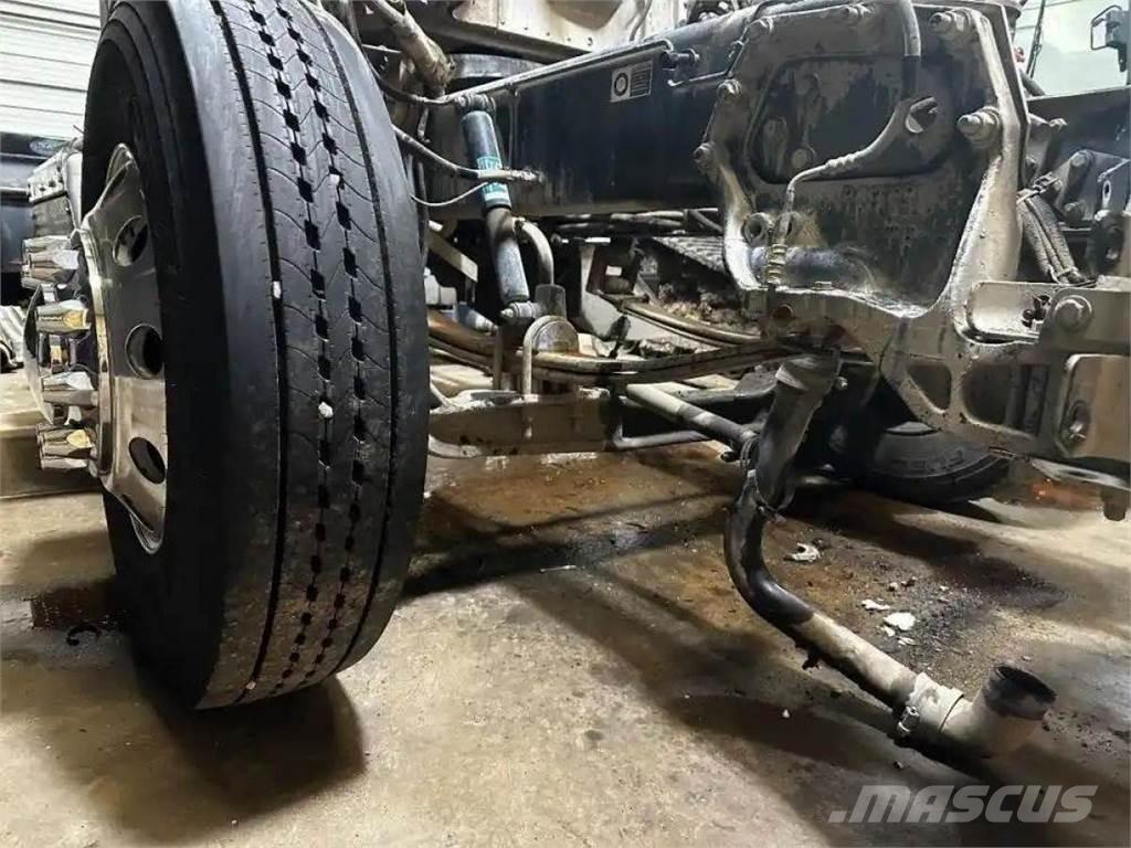  Dana 367 Axe