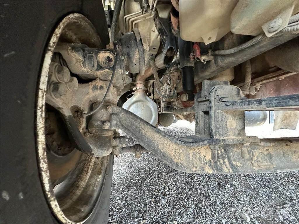  Dana LT625 Axe