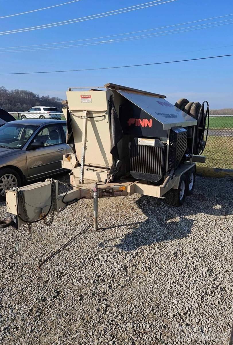 Finn BB302 Municipal/vehicul cu uz general