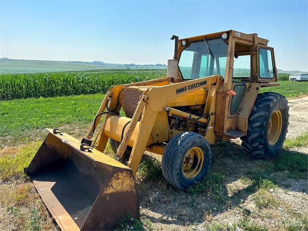 Ford 445 Tractoare