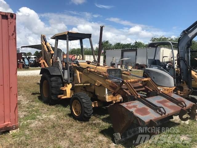 Ford 655D Buldoexcavatoare