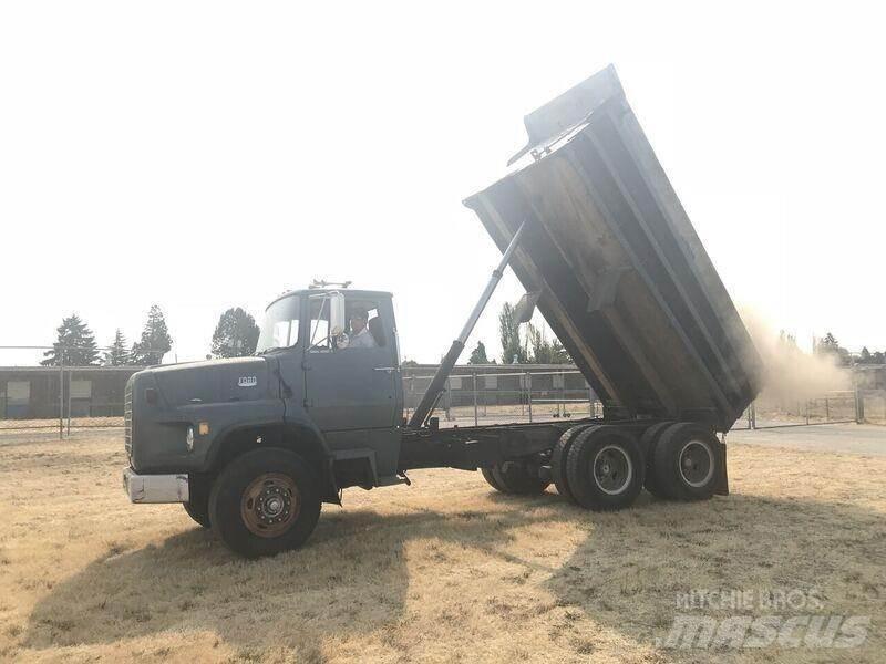 Ford 8000 Autobasculanta