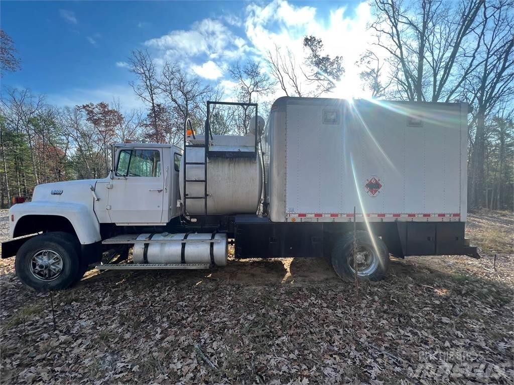 Ford 8000 Municipal/vehicul cu uz general