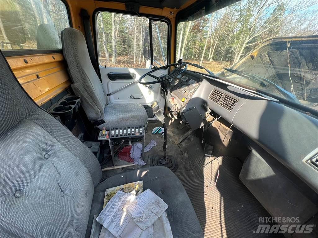 Ford 8000 Municipal/vehicul cu uz general