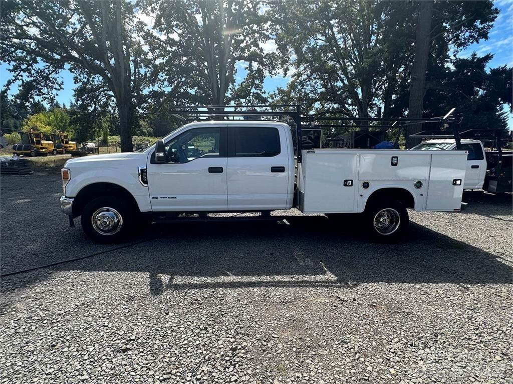Ford F-350 Municipal/vehicul cu uz general