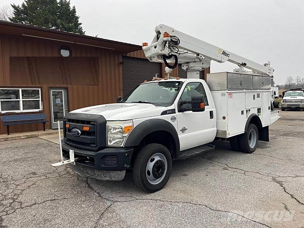 Ford F-450 Platforme aeriene montate pe camion