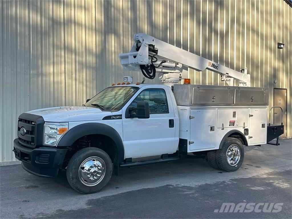 Ford F-450 Platforme aeriene montate pe camion