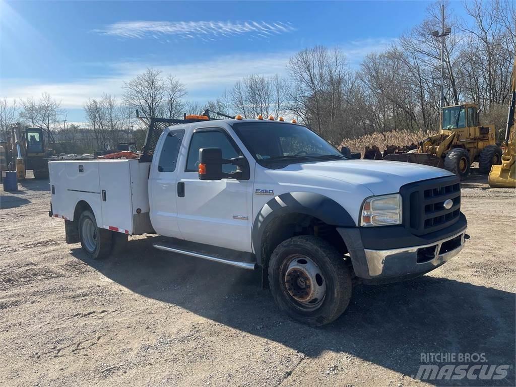Ford F-450 Municipal/vehicul cu uz general