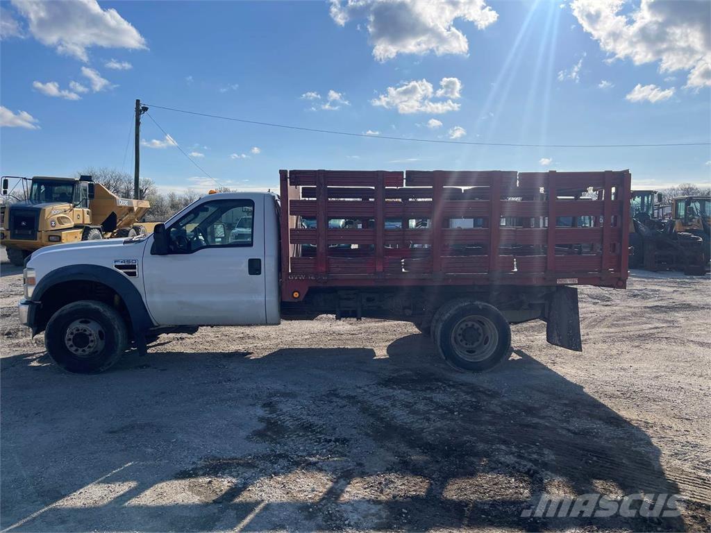 Ford F-450 Camioane transport animale