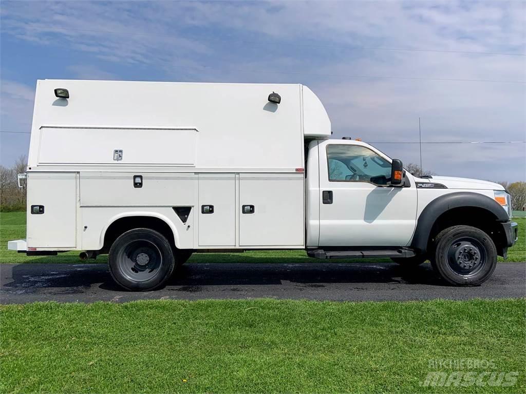 Ford F-450 Municipal/vehicul cu uz general