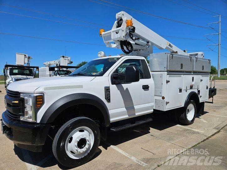 Ford F-450 Platforme aeriene montate pe camion