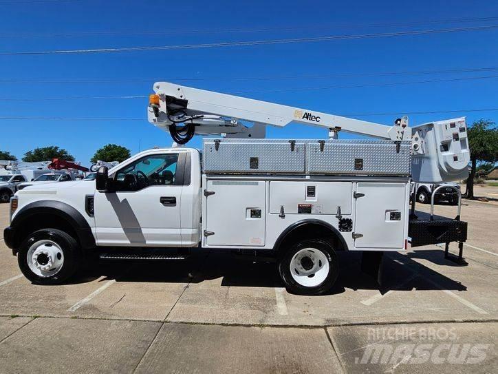 Ford F-450 Platforme aeriene montate pe camion