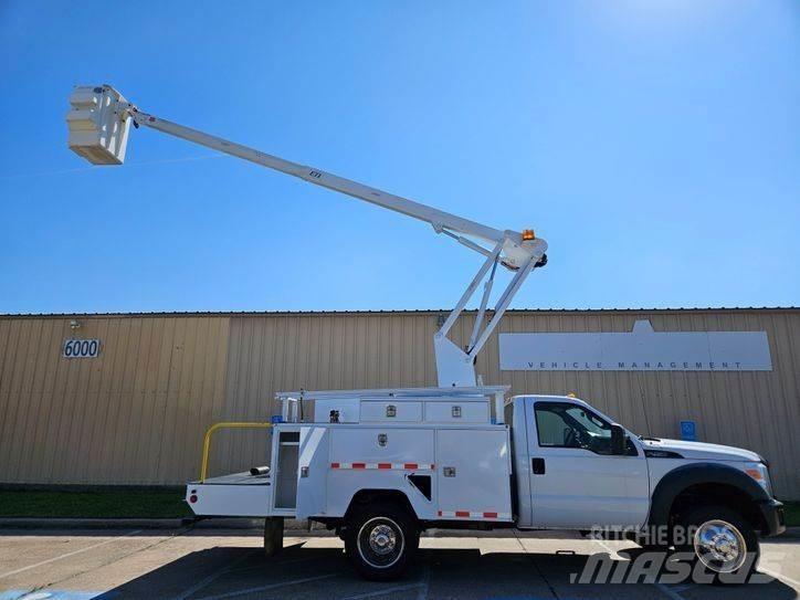 Ford F-450 Platforme aeriene montate pe camion