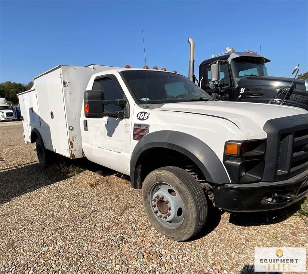 Ford F-550 Municipal/vehicul cu uz general