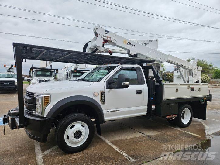 Ford F-550 Platforme aeriene montate pe camion