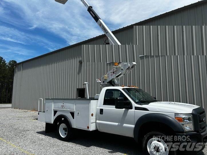 Ford F-550 Platforme aeriene montate pe camion