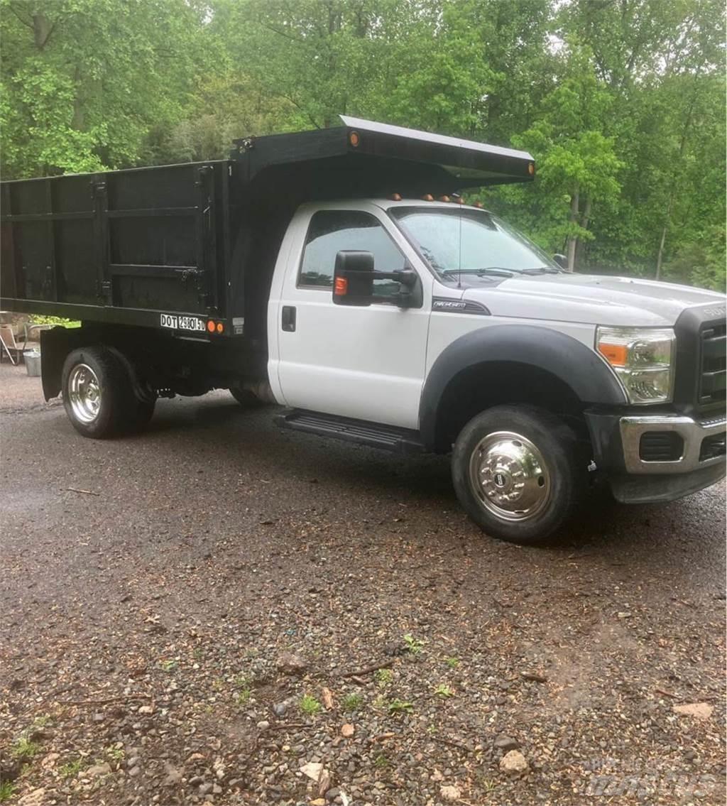 Ford F-550 Autobasculanta