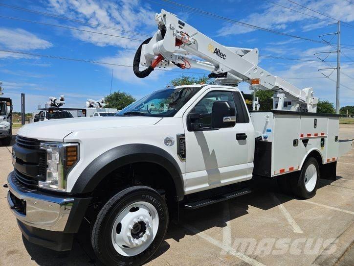 Ford F-550 Platforme aeriene montate pe camion
