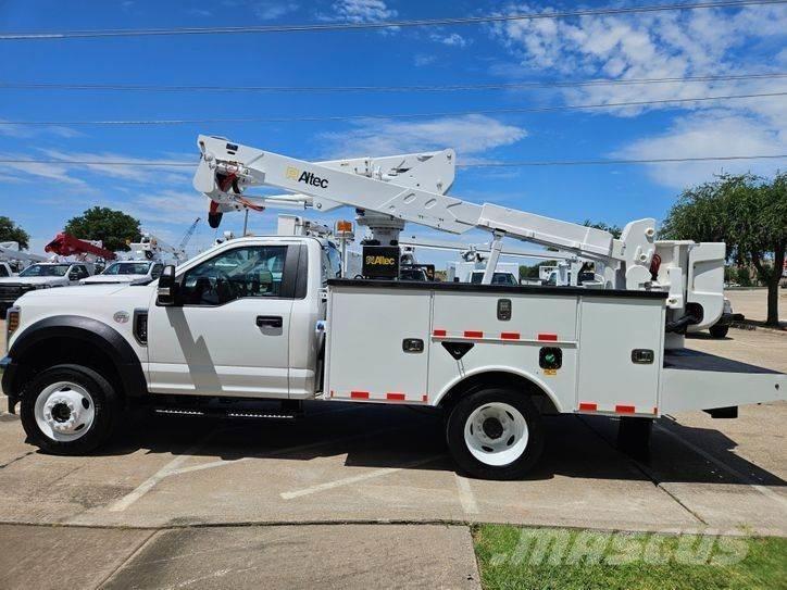 Ford F-550 Platforme aeriene montate pe camion