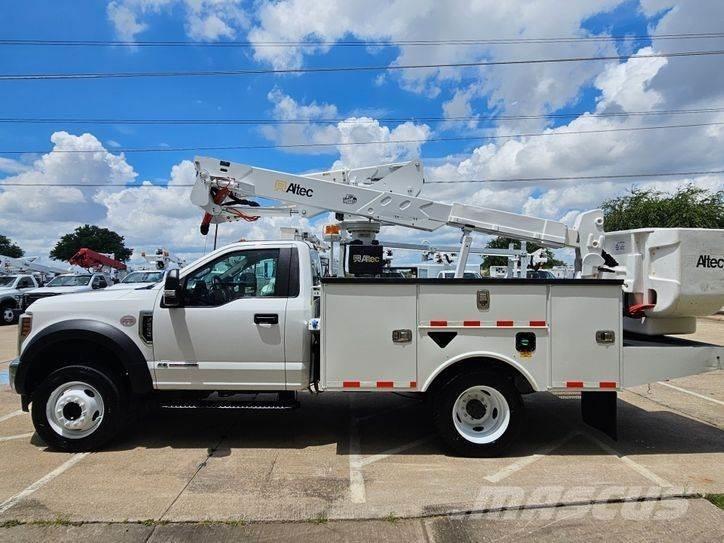 Ford F-550 Platforme aeriene montate pe camion