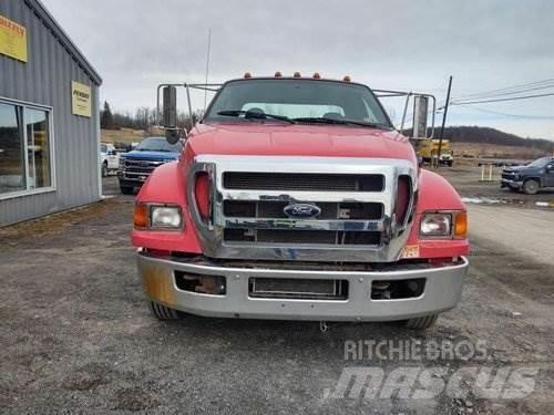Ford F-650 Transportatoare vehicule