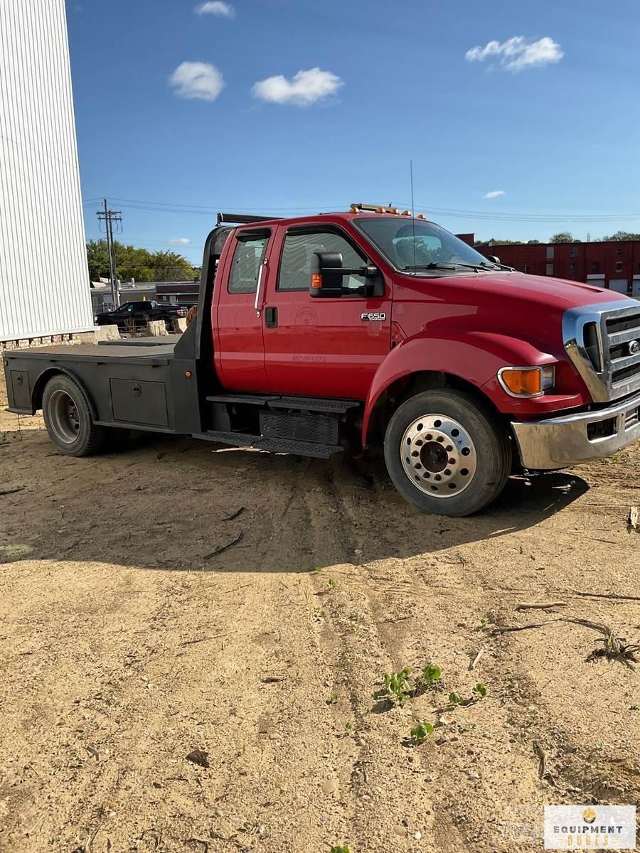 Ford F-650 Municipal/vehicul cu uz general
