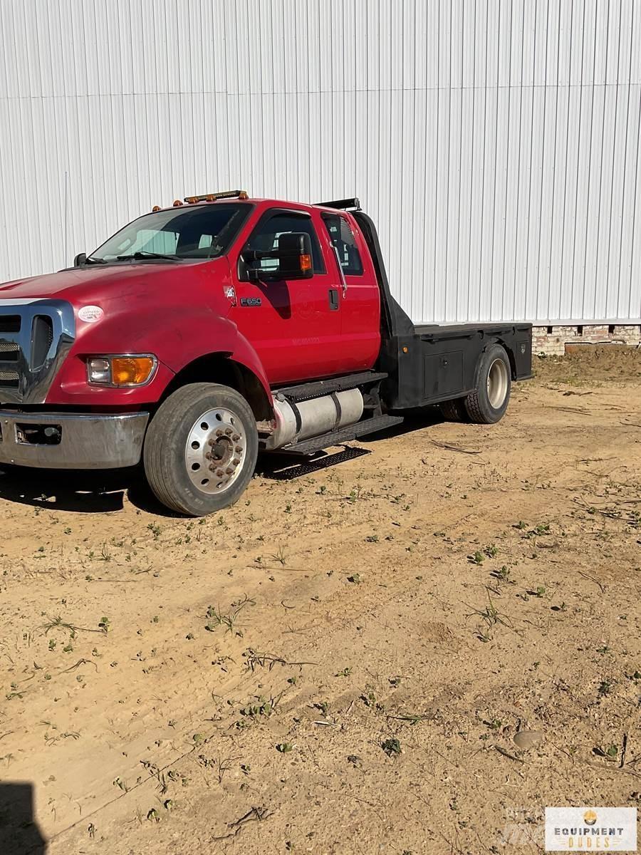 Ford F-650 Municipal/vehicul cu uz general