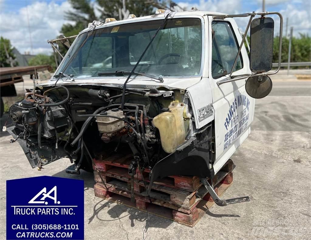 Ford F-700 Transport - Altele