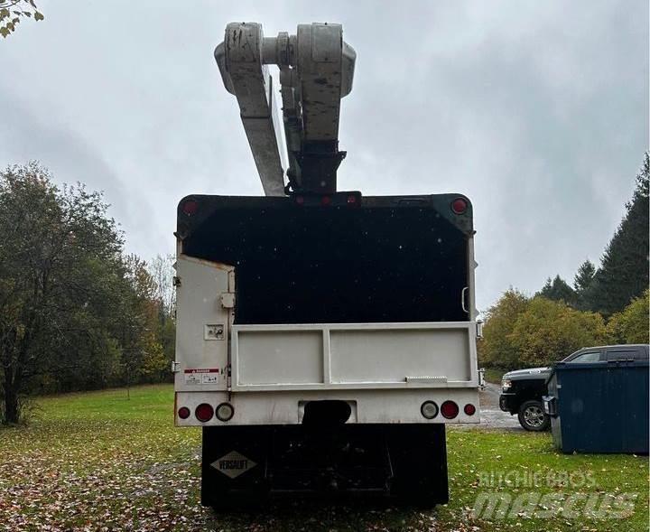 Ford F-750 Platforme aeriene montate pe camion