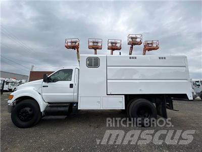 Ford F-750 Camion transport aschii