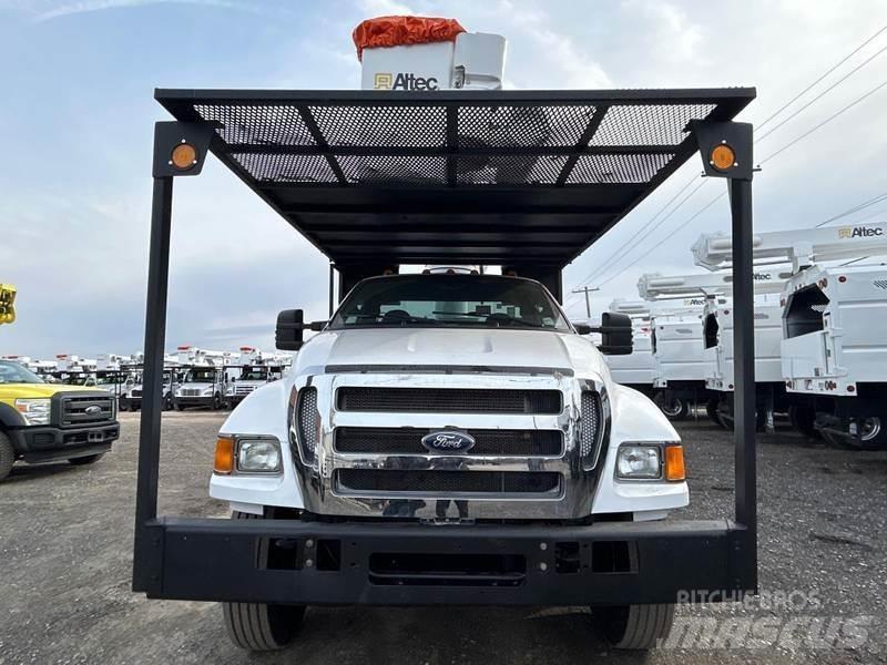 Ford F-750 Platforme aeriene montate pe camion