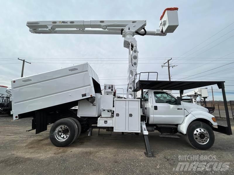 Ford F-750 Platforme aeriene montate pe camion
