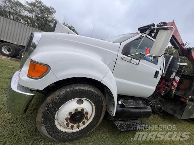 Ford F-750 Altele