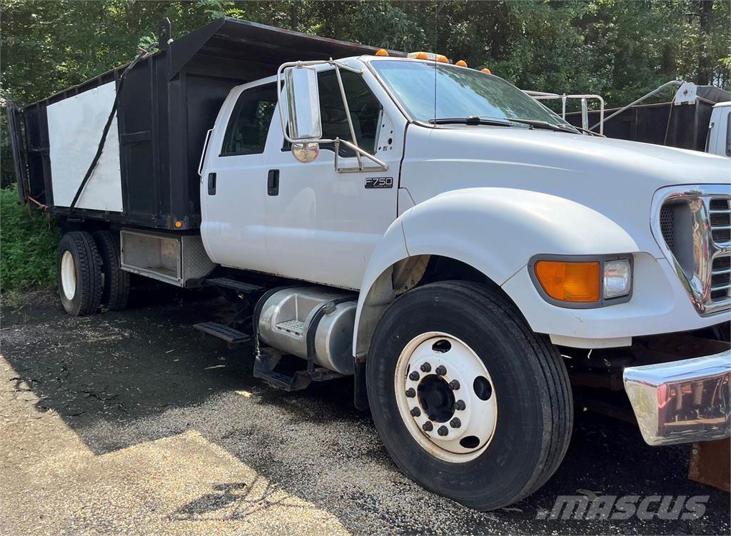 Ford F-750 Autobasculanta