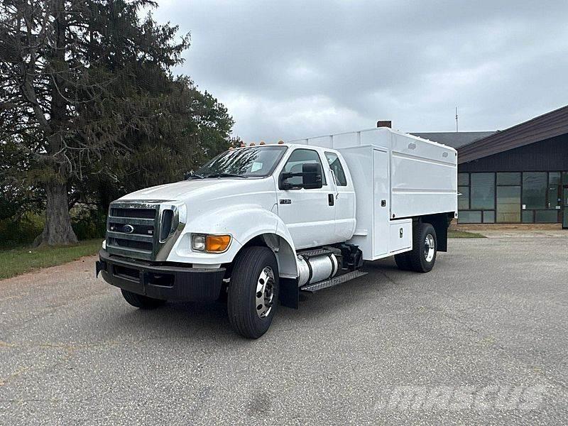 Ford F-750 Camion transport aschii