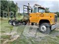 Ford L8000 Camion pentru lemne