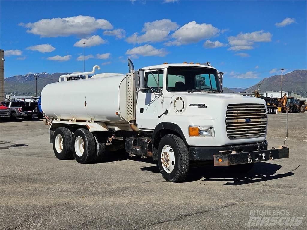 Ford L9000 Cisterne