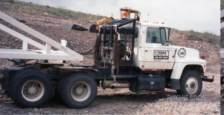 Ford LT9000 Platforma/Troliu