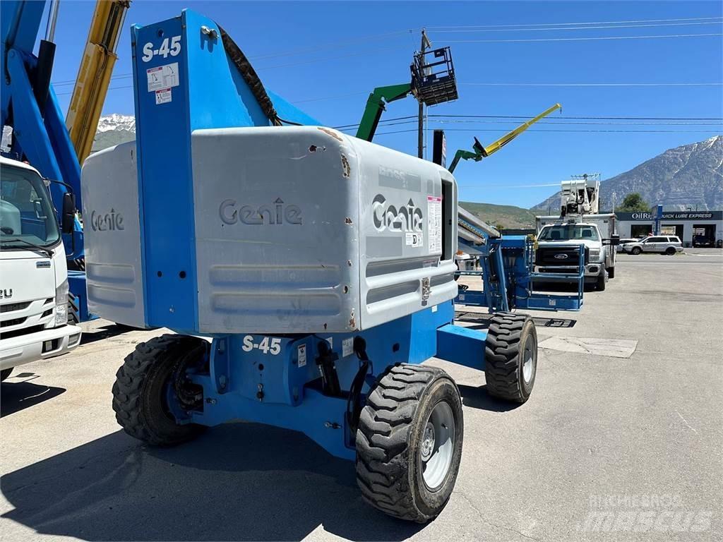 Genie S-45 Nacele cu brat telescopic