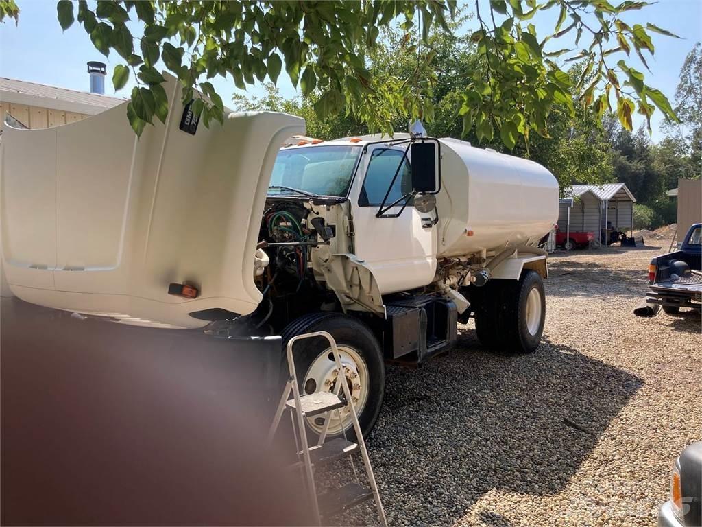 GMC 7500 Cisterne