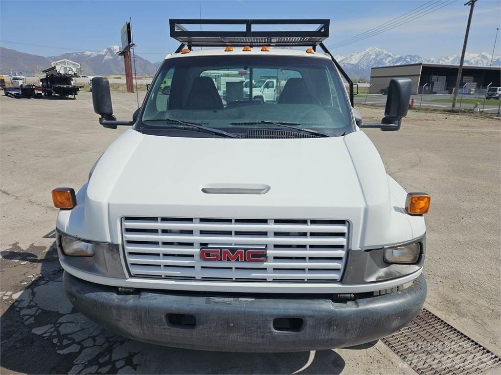 GMC C5500 Camioane platforma/prelata