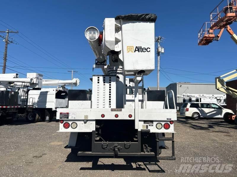 GMC C7500 Platforme aeriene montate pe camion