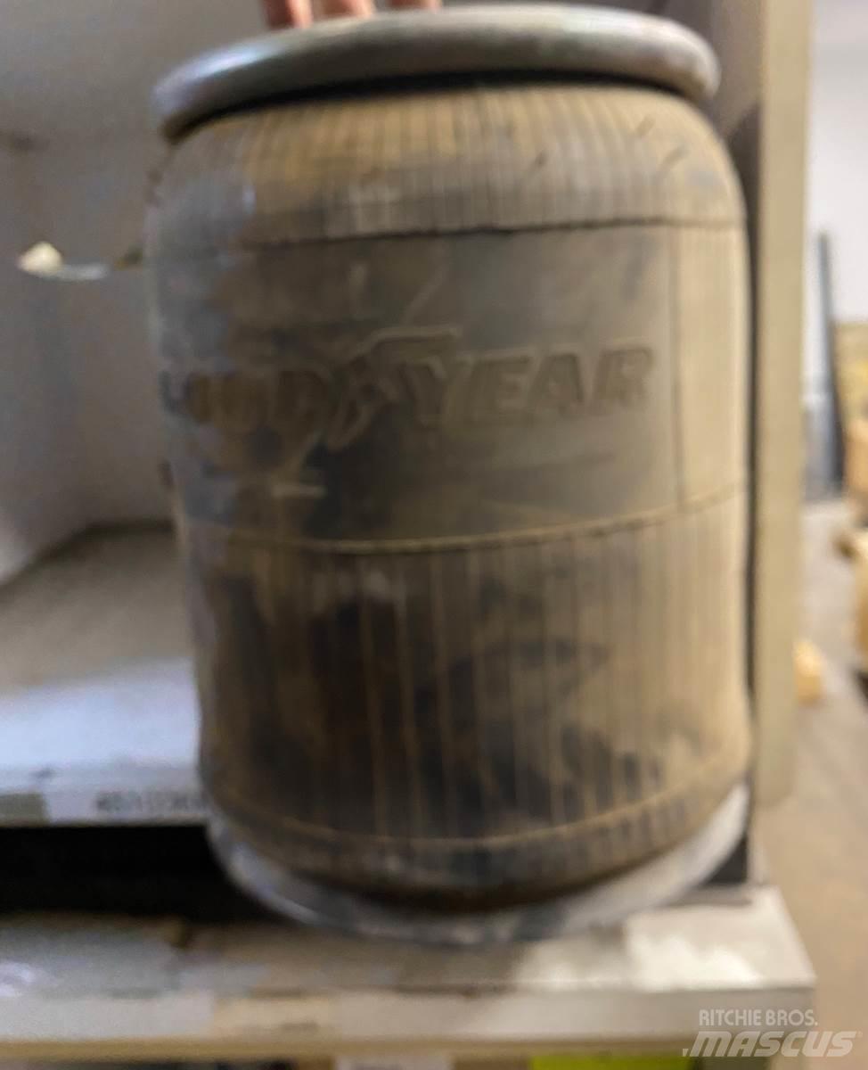Goodyear  Transport - Altele