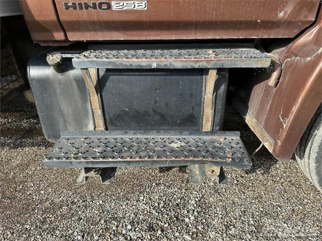Hino 238 Cisterne